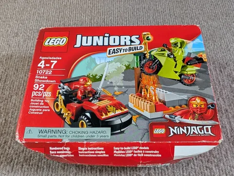 LEGO Juniors 10722 Snake Showdown Damaged Box and Sealed Retired