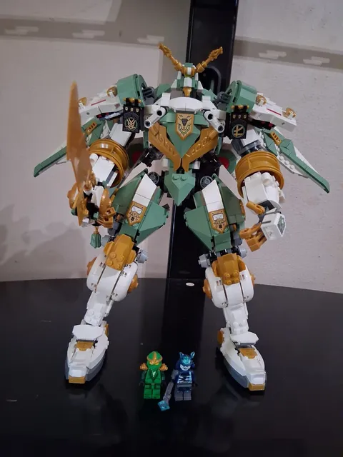 Lego Ninjago Lloyd's Titan Mech 71860 Read Description