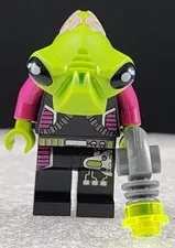 LEGO Alien Pilot Minifigure Alien Conquest