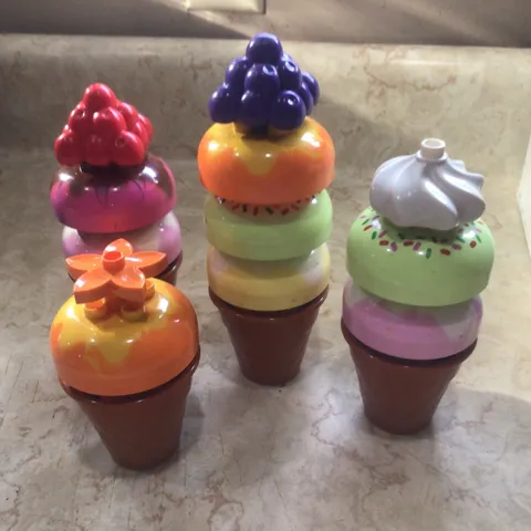 20 pc LEGO Duplo Ice Cream/ Cupcake Lot