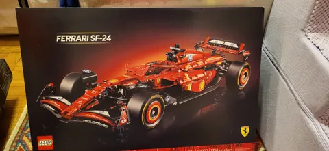 LEGO TECHNIC: Ferrari SF-24 F1 Car (42207)