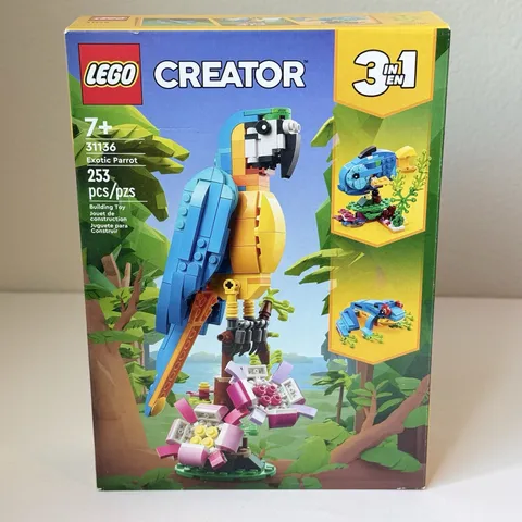 LEGO CREATOR 3-in-1: Exotic Parrot (31136) Original Packaging Unused!