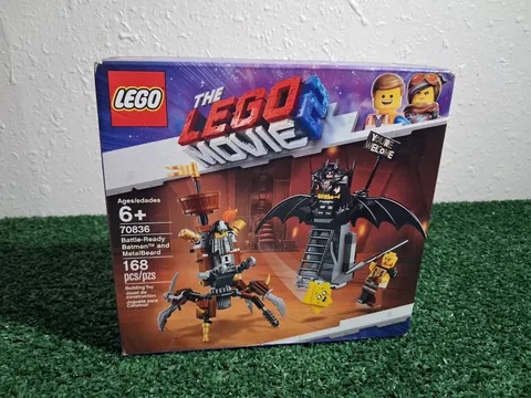 The Lego Movie 70836 Battle Ready Batman & Metalbeard (Factory Sealed) MIB