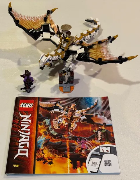 LEGO NINJAGO 71718 Wu's Battle Dragon COMPLETE w/ Minifigs & Manual