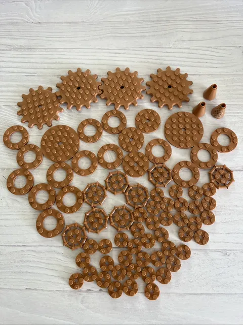 LEGO MEDIUM NOUGAT LOT 76 PCS 6X6 4X4 2X2 ROUND PLATE VARIETY BUILDING PIECES
