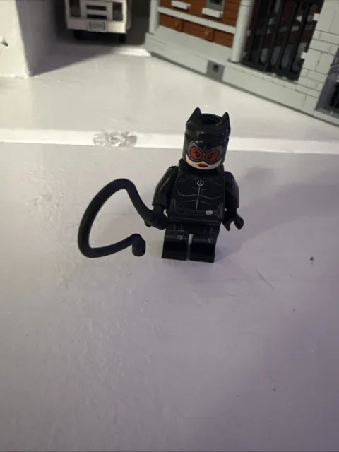 LEGO Catwoman Minifigure 76300 Batman Villain Arkham Asylum NEW