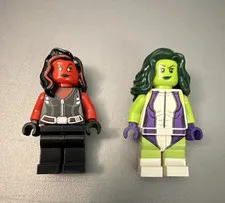 LEGO Marvel Superheroes Minifigures Lot of 2 Gamora & She-Hulk Plastic