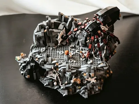 LEGO MOC The Lord of the Rings: The Lair of Shelob Expansion (2261pieces)