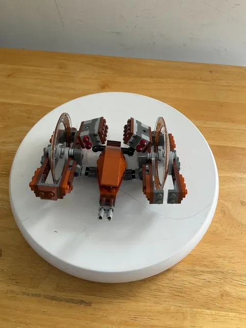LEGO Star Wars Hailfire Droid 75085 Episode II Droid as is