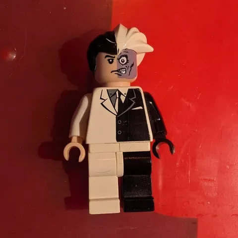 LEGO 2006 Two-Face Minifigure All White