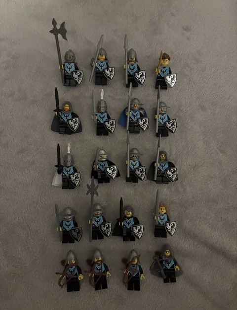 LEGO Castle Falcon Knights custom made from CMF Series 25 E-Sports Gamer