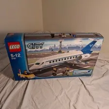 LEGO City Airport Set 3181 Passenger Plane 100% COMPLETE Pilot Aeroplane