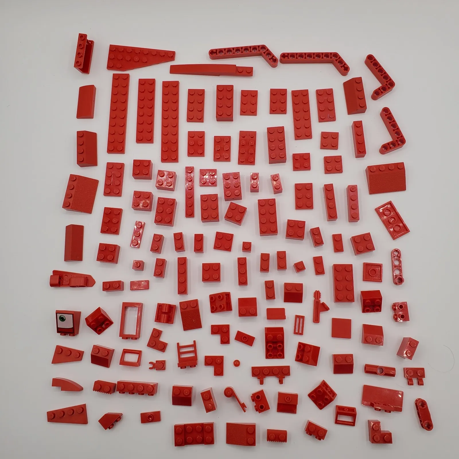 LEGO Big Lot of x (125) + pc RED Bricks Plates Slopes Bulk Mixed Parts Pack