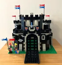 LEGO 6085 Black Monarch's Castle Black Knights 1988 Missing without Box