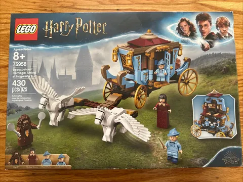 LEGO Harry Potter: Beauxbatons' Carriage: Arrival at Hogwarts (75958)