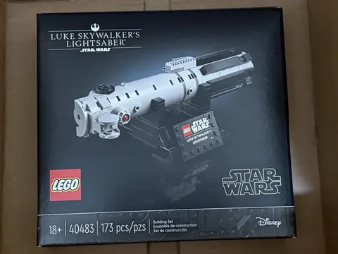 LEGO Star Wars: Luke Skywalker’S Lightsaber (40483)