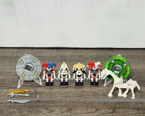 LEGO Ninjago Skeleton Army Lot 4 Minifigures Spinners Weapons Horse