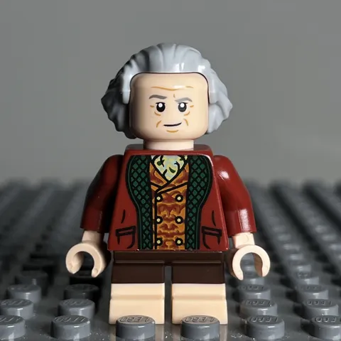 LEGO Lord Of The Rings Bilbo Baggins Light Bluish Gray Hair Minifigure Lor144 3D