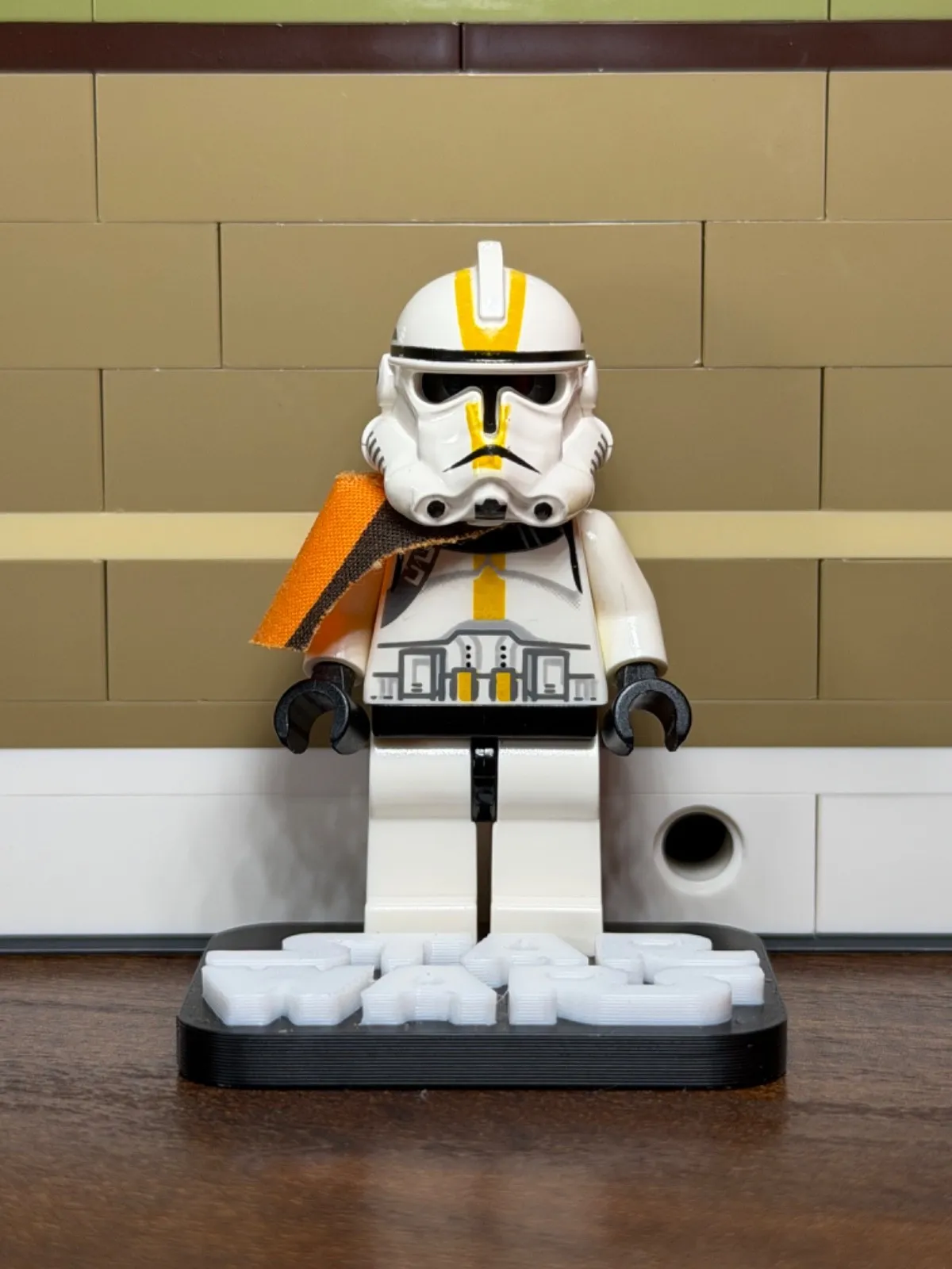 Lego Star Wars sw0128 327th Clone Trooper - Orange Pauldron