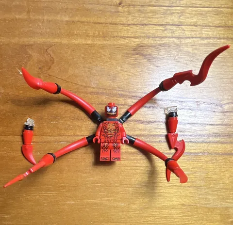 LEGO Carnage Minifigure w/ Red Symbiote Tendril Accessories