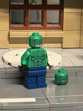 Batman 1 2006 Killer Croc Custom Minifigure w alt face Bat008 (7780)