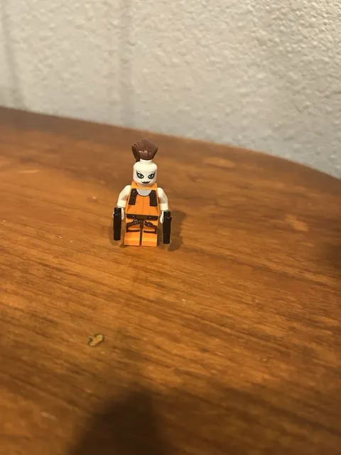 LEGO Star Wars Aurra Sing Bounty Hunter Minifigure sw0306 set #7930