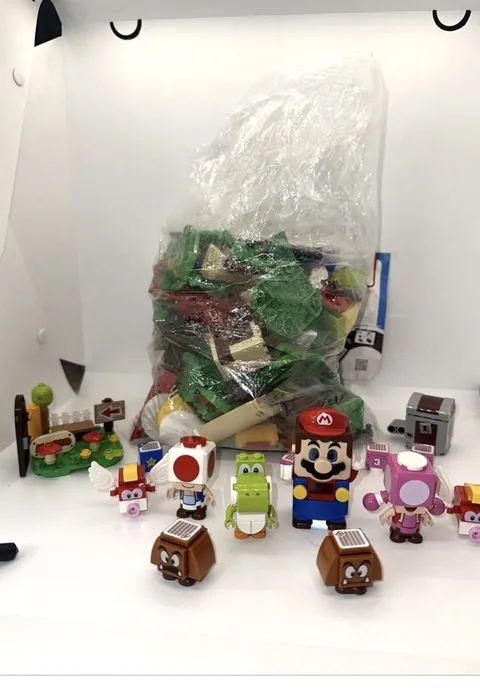 LEGO Super Mario Interactive Mario Figure Bundle Mixed Characters & Acc Nintendo
