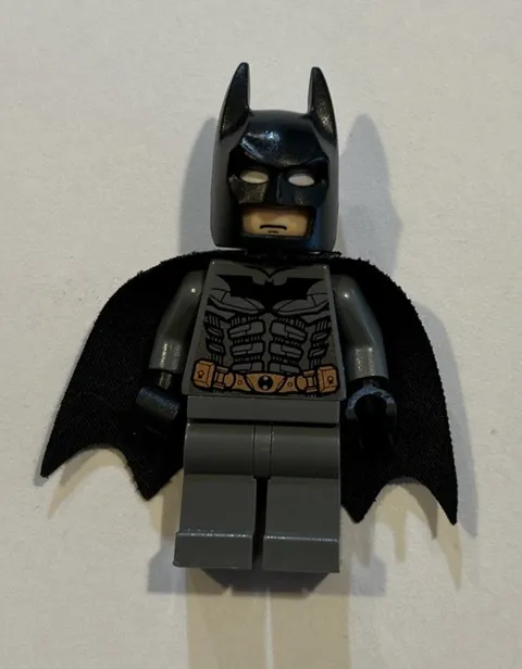 Lego Batman DC Minifigure BAT024 Batman Dark Bluish Gray Suit