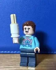 LEGO Disney Main Street USA Stitch Park Guest Exclusive Minifigure 43302 Churro
