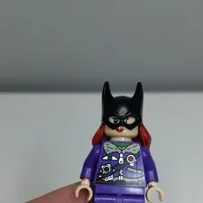 LEGO Batgirl Minifigure /w Mixed Matched Parts Loose Hand Purple Jacket