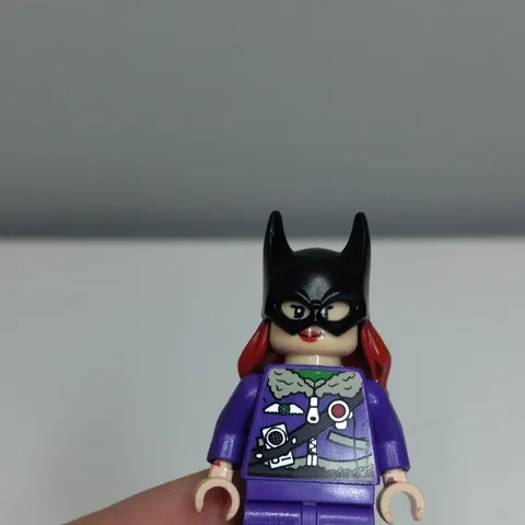 LEGO Batgirl Minifigure /w Mixed Matched Parts Loose Hand Purple Jacket