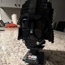 LEGO Star Wars Darth Vader Helmet 75304 w/ Display Stand 834 pcs Age 18+