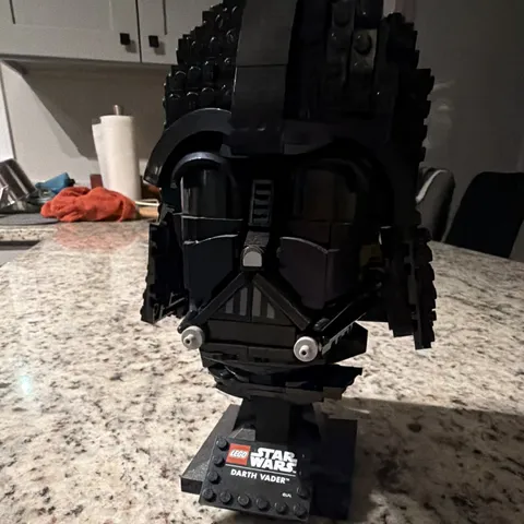 LEGO Star Wars Darth Vader Helmet 75304 w/ Display Stand 834 pcs Age 18+