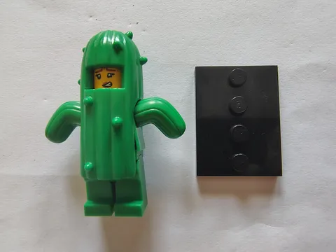 LEGO - Collectible Minifigures: Series 18 - Cactus Girl - Minifigure ONLY