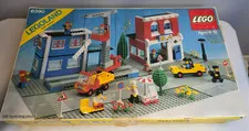 Vintage 1979 Lego Main Street Set #6390 with Instructions READ