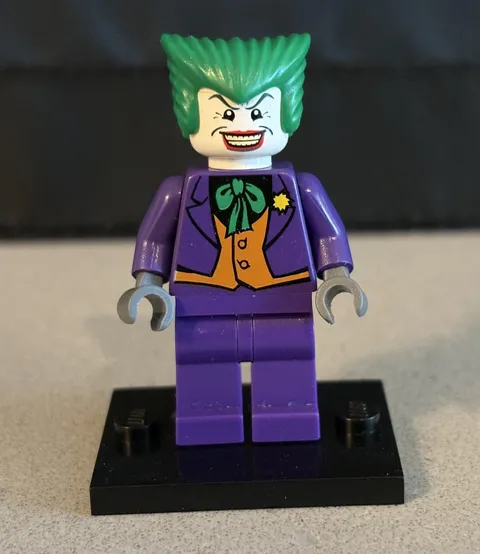 The Joker Orange Vest LEGO DC Universe Batman Minifigure Item No: bat005