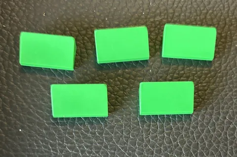 LEGO Parts 1x2x2/3 Smooth Sloped Plate Part # 85984 Lot 5 Bright Green Pieces