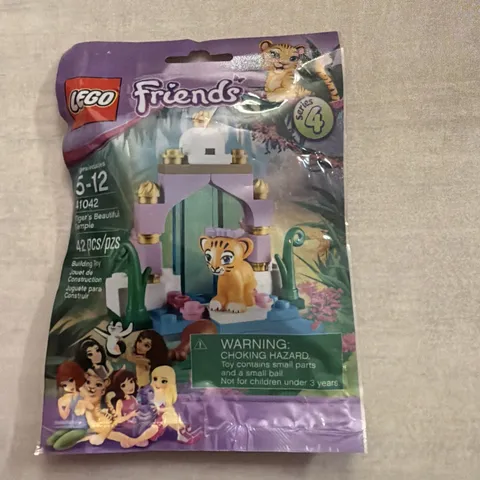 LEGO FRIENDS: Tiger's Beautiful Temple (41042)