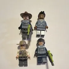 LEGO Jurassic World Minifigure Lot 75915 75918 