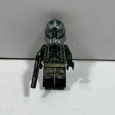 Lego Star Wars Minifigure SW1003 Clone Trooper Commander Gree 41st Dark Tan Legs