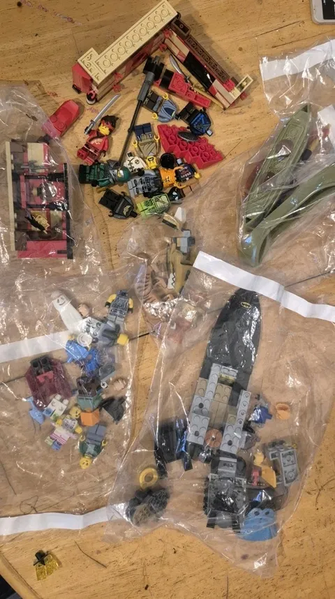 LEGO Bulk Lot – Ninjago, Batman, Jurassic World, City, Friends Minifigures &...