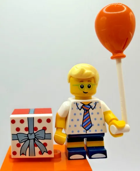 LEGO 71021 CMF Series 18 Birthday Party Boy Minifigure col18-16 Complete New