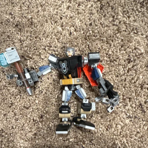 LEGO Marvel Thor Mech with Minifigure
