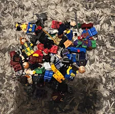 LEGO Minifigures & Parts
