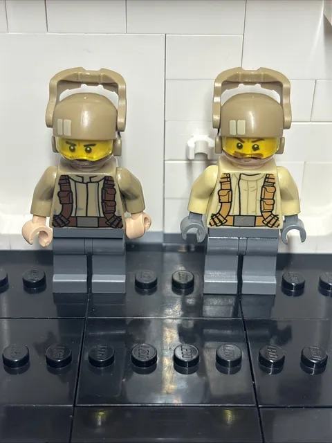 LEGO Star Wars Minifigures: Resistance Trooper Pack 75131 (sw0696 sw0697) Lot X2