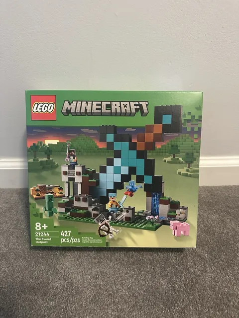LEGO 21244 Minecraft - The Sword Outpost - Brand New Sealed Box