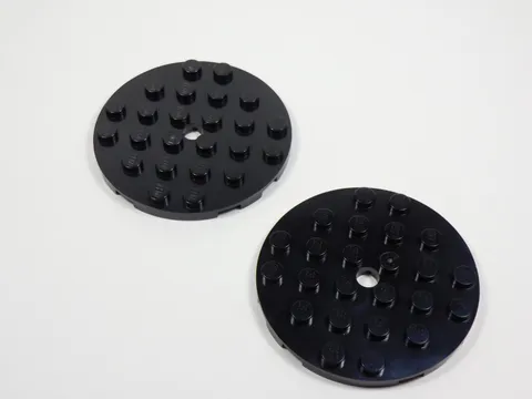 LEGO Lot of 2 Black Round 6x6 Plates S9