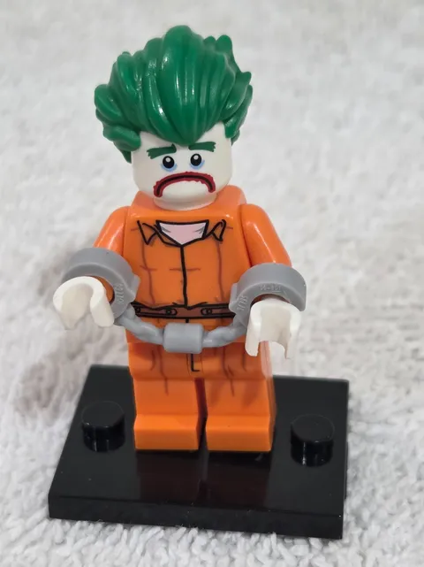 Lego Batman Movie Series 1 Minifigure Arkham Asylum Joker 71017 Prison Jumpsuit