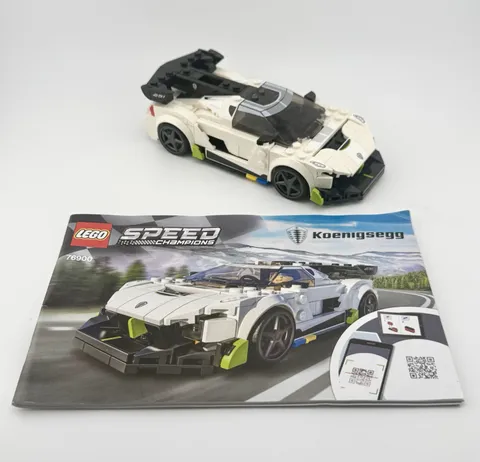 LEGO SPEED CHAMPIONS: Koenigsegg Jesko (76900) Set Preowned Exotic Car
