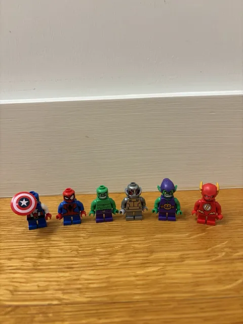 LEGO Marcel Short Legs Minifigures Set - Heroes + Ultron and Green Goblin